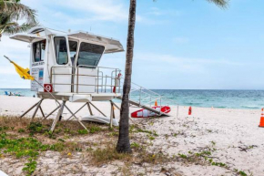 Ocean Breeze Free Parking Apt 2